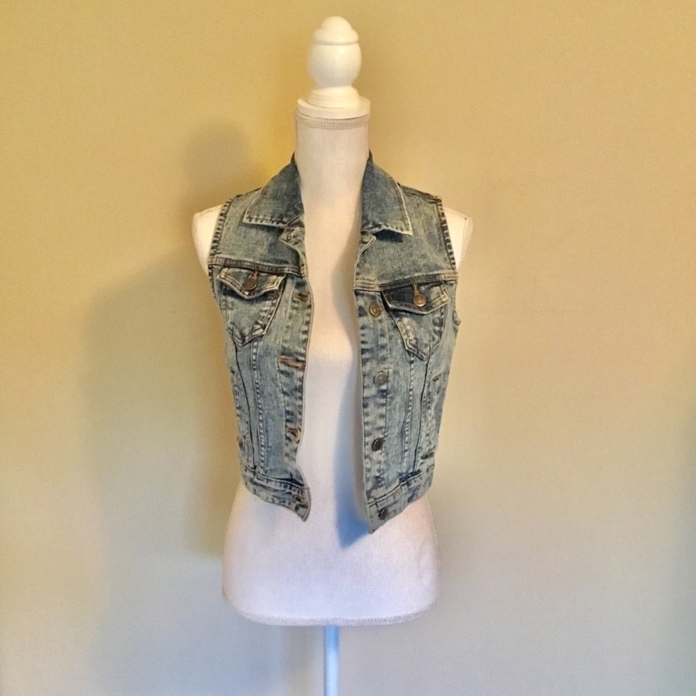 Forever 21 Light Blue Faded Denim Wash Vest